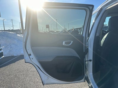 2022 Jeep Compass Latitude FWD