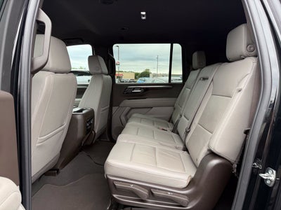 2025 Chevrolet Suburban LT