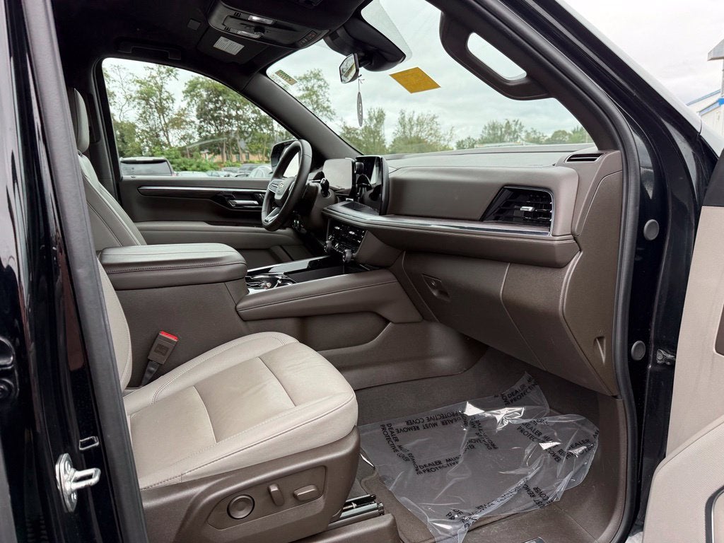 2025 Chevrolet Suburban LT