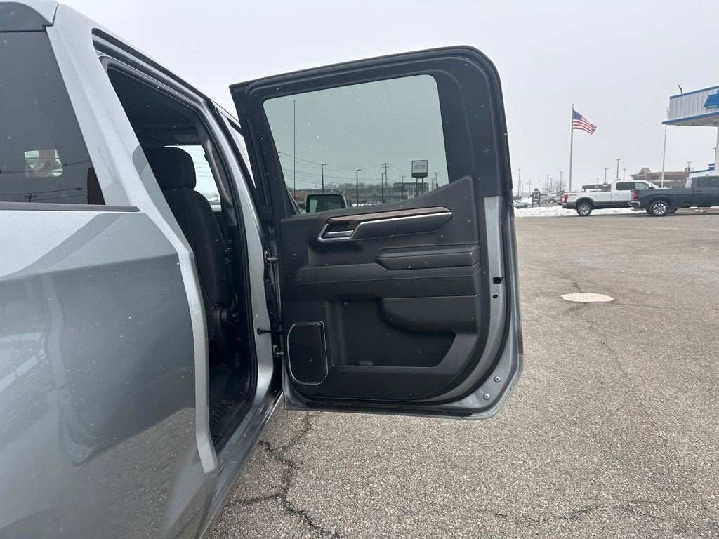 2025 Chevrolet Silverado 1500 LT