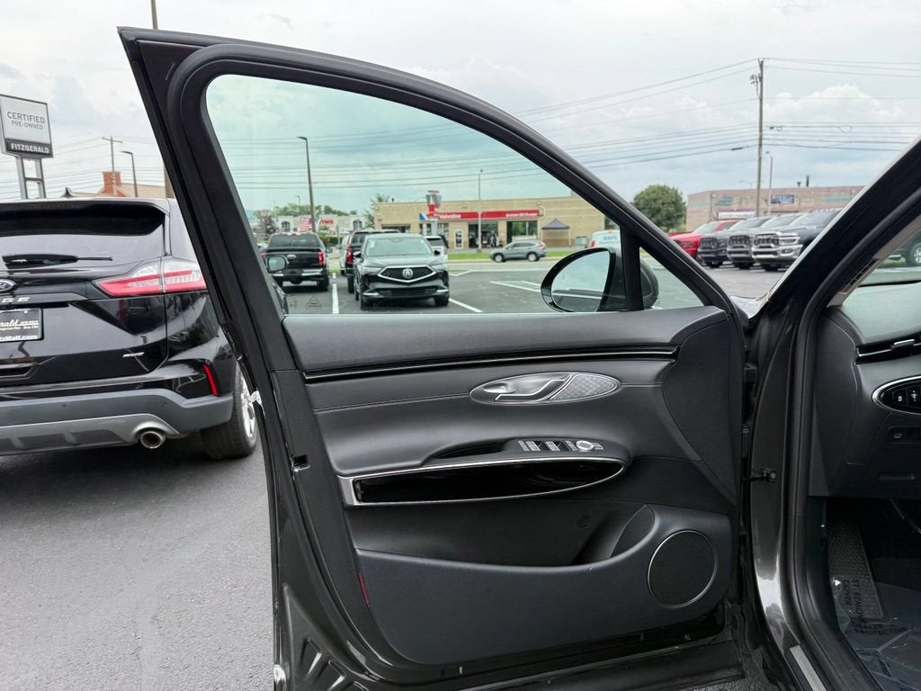 2025 Genesis GV70 2.5T