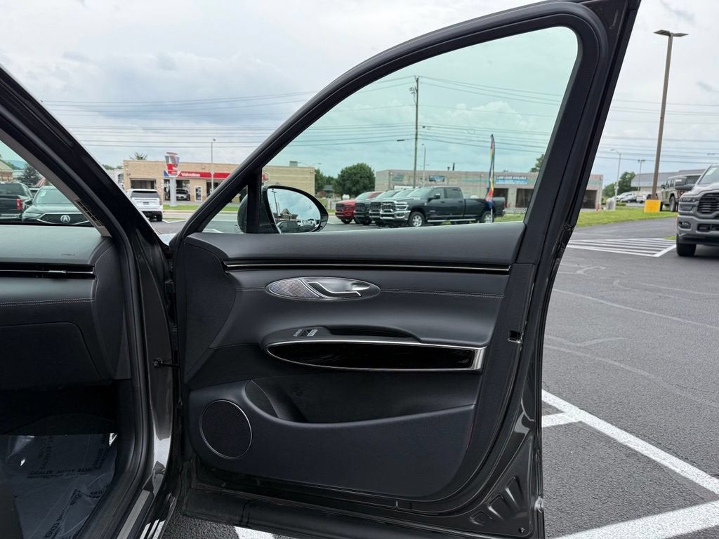 2025 Genesis GV70 2.5T