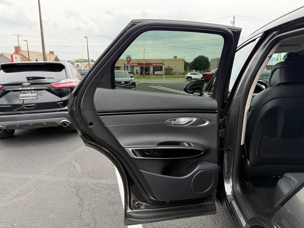 2025 Genesis GV70 2.5T