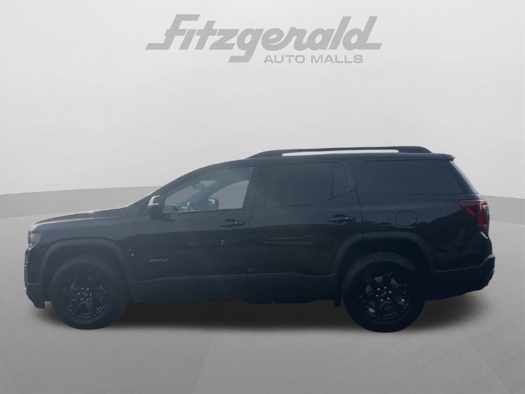 2023 GMC Acadia AT4