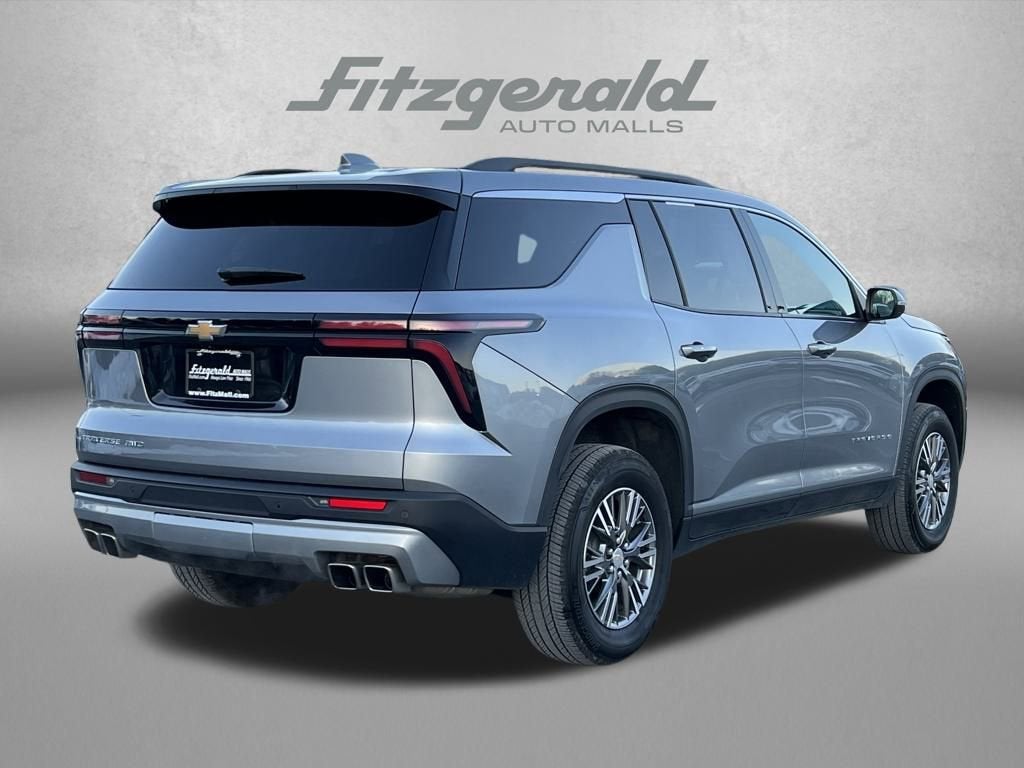 2025 Chevrolet Traverse LT