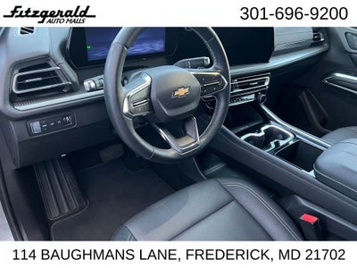 2025 Chevrolet Traverse LT