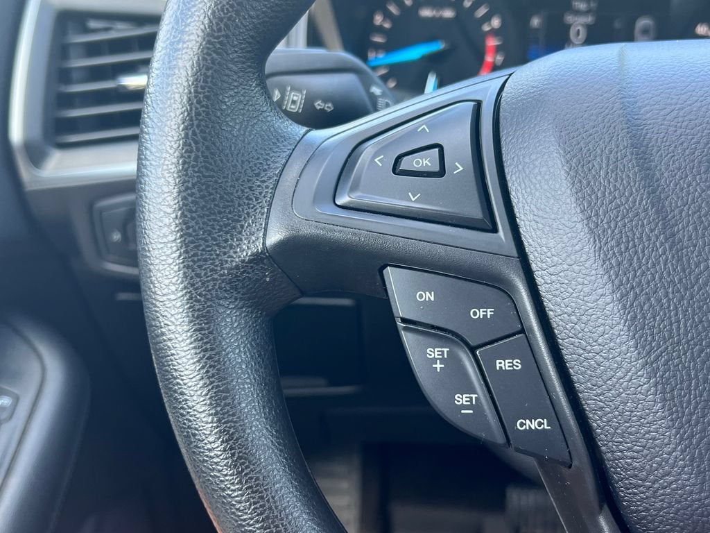 2020 Ford Edge SE