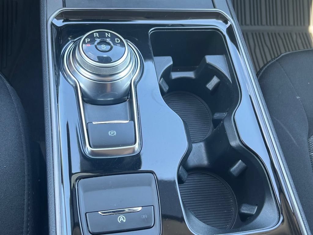 2020 Ford Edge SE