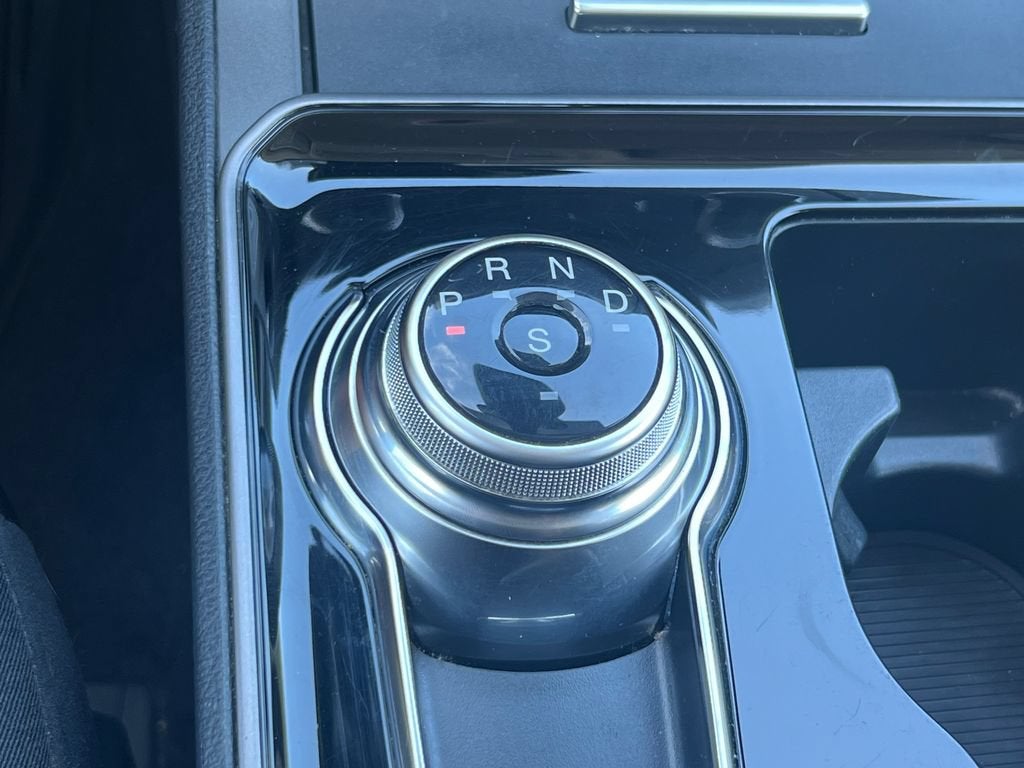 2020 Ford Edge SE