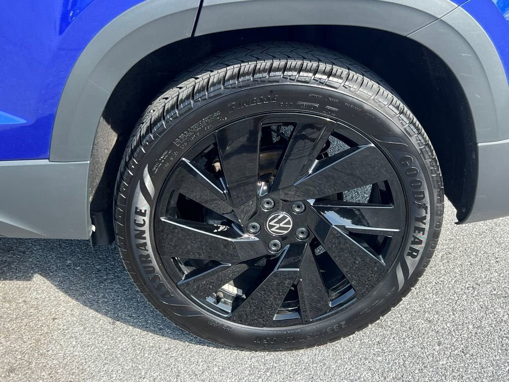 2024 Volkswagen Taos SEL