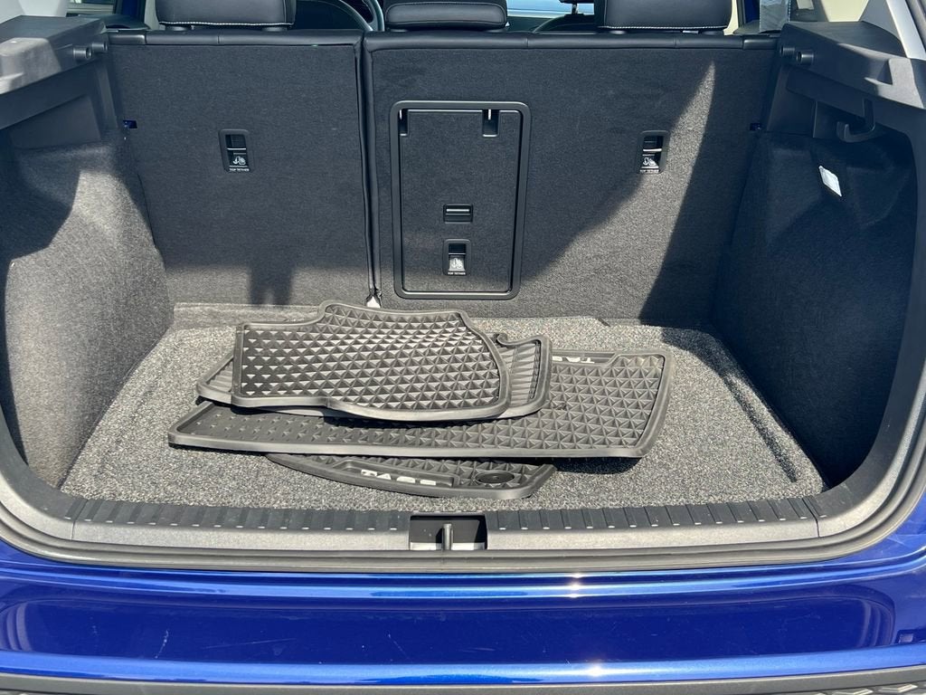 2024 Volkswagen Taos SEL