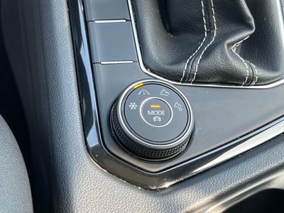 2024 Volkswagen Taos SEL