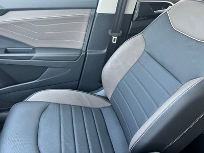 2024 Volkswagen Taos SEL
