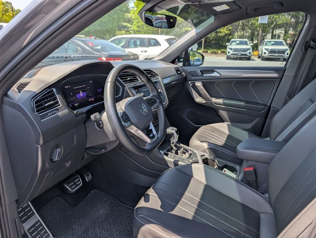 2023 Volkswagen Tiguan SE R-Line Black