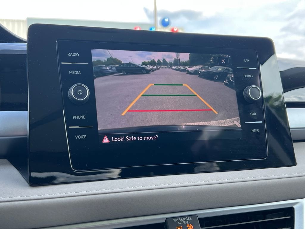 2025 Volkswagen Taos SE