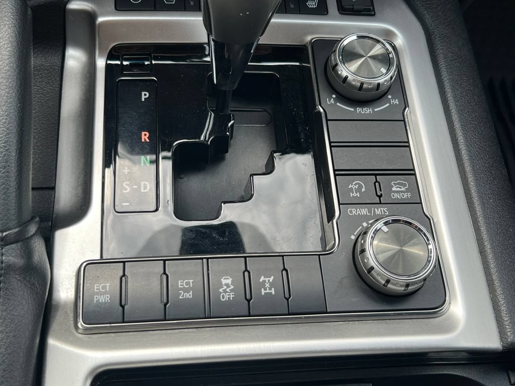 2021 Toyota Land Cruiser Base