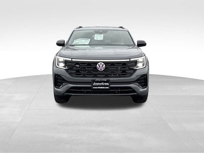 2026 Volkswagen Atlas Cross Sport 2.0T SEL R-Line Black