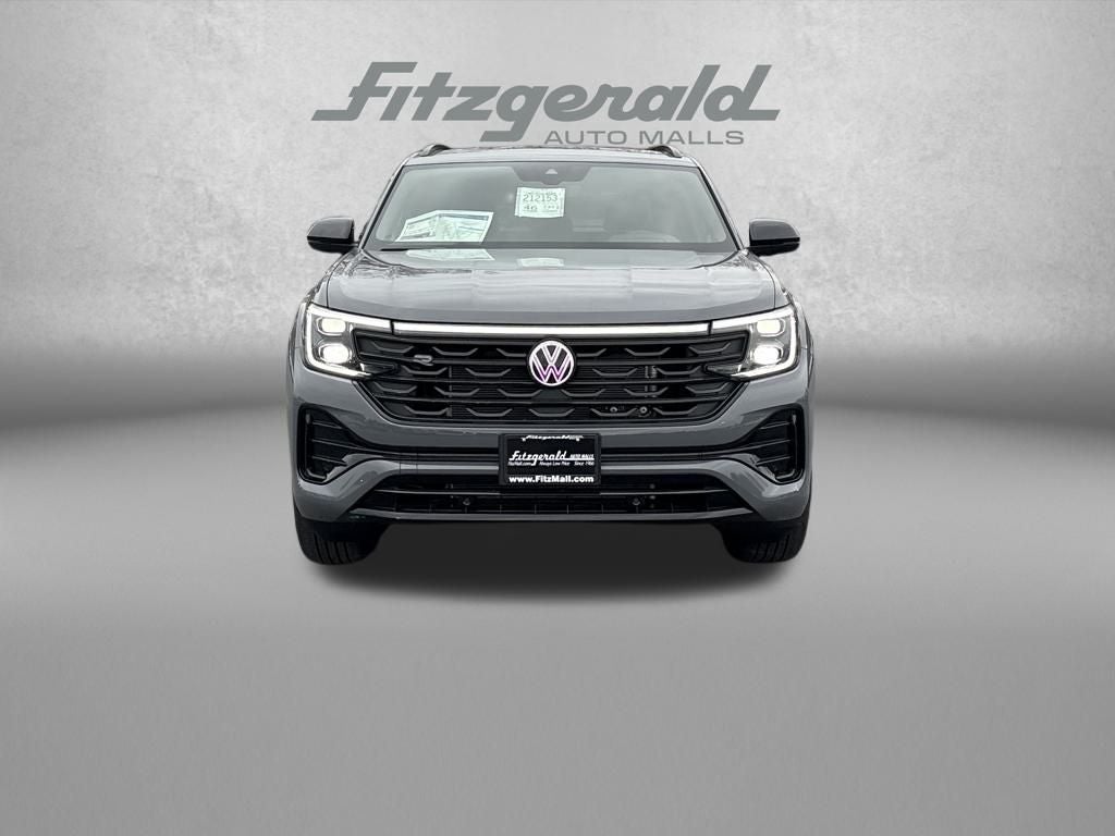 2026 Volkswagen Atlas Cross Sport 2.0T SEL R-Line Black