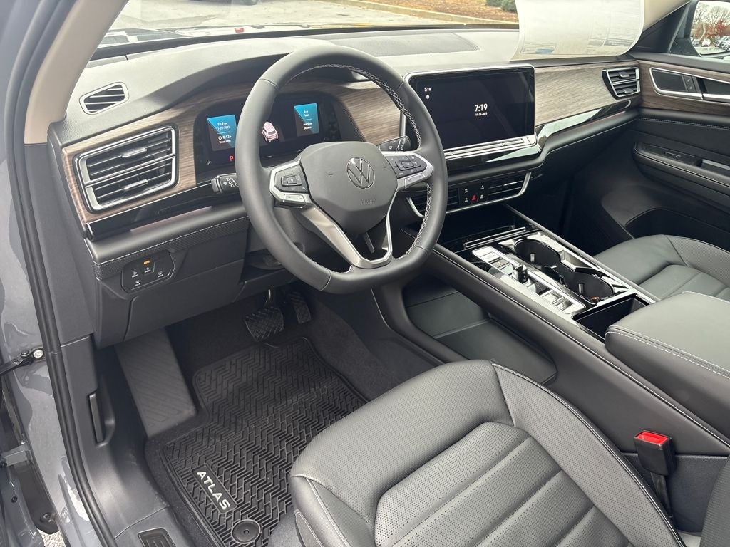 2026 Volkswagen Atlas 2.0T SEL