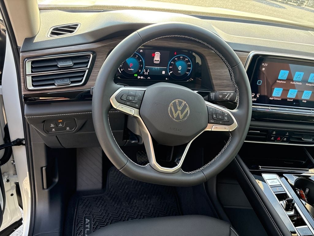 2026 Volkswagen Atlas 2.0T SEL