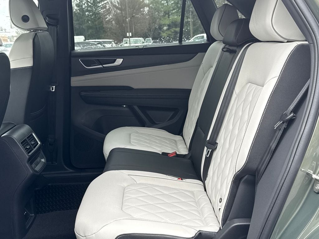 2026 Volkswagen Atlas Cross Sport 2.0T SEL Premium R-Line