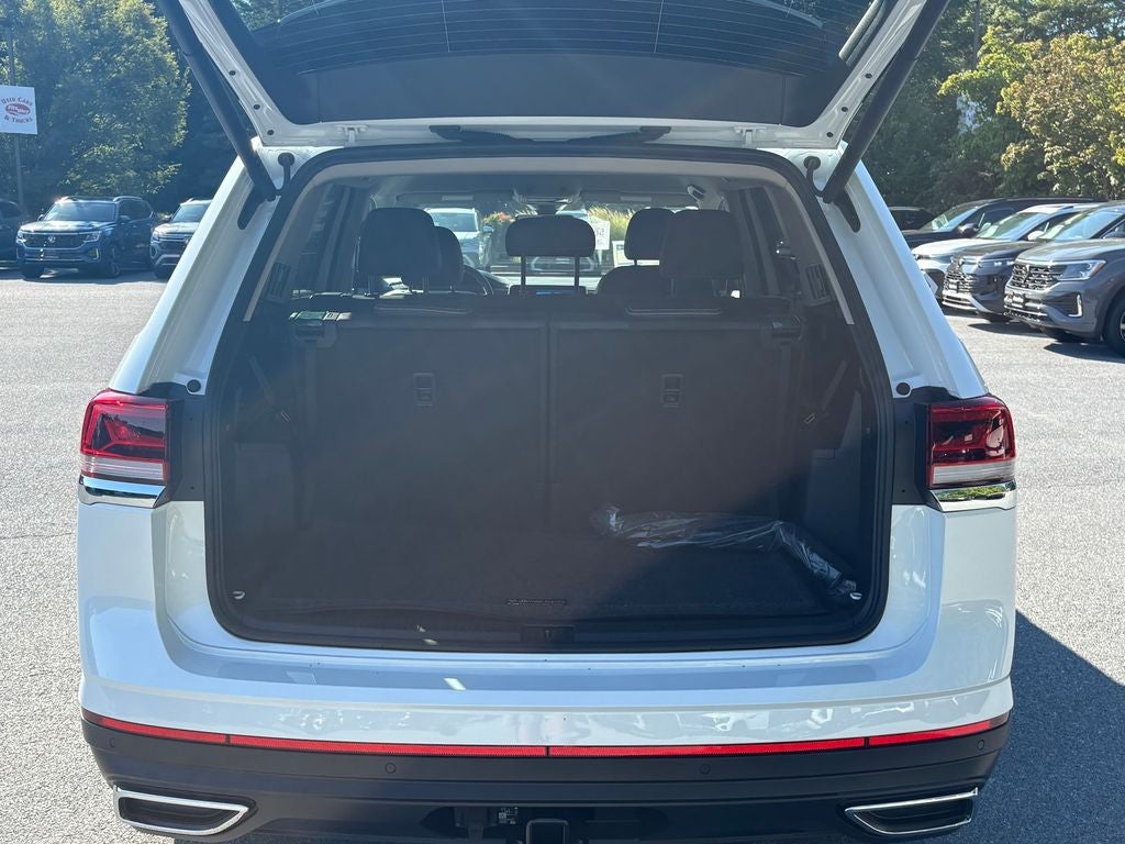 2026 Volkswagen Atlas 2.0T SE w/ Technology