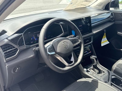 2026 Volkswagen Taos 1.5T SE Black