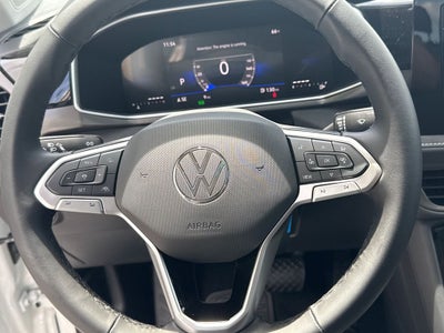 2026 Volkswagen Taos 1.5T SE Black