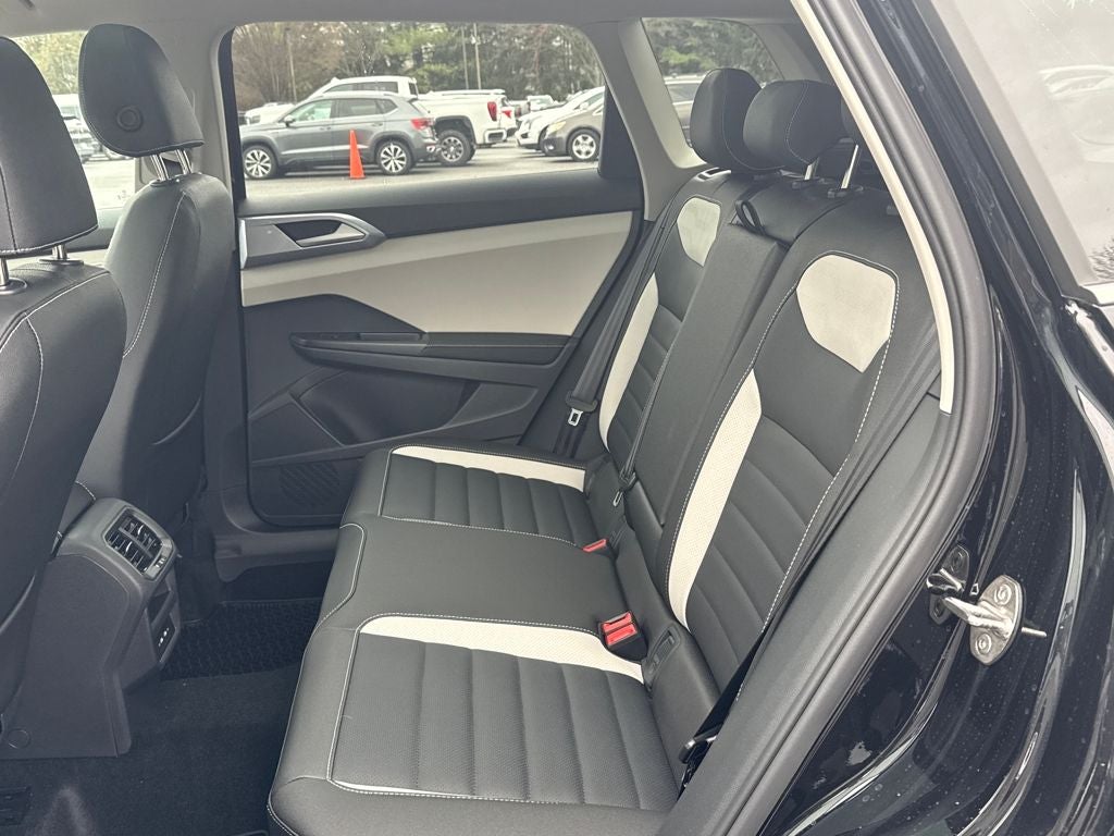 2026 Volkswagen Taos 1.5T SEL