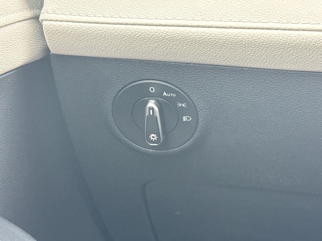 2026 Volkswagen Taos 1.5T SEL