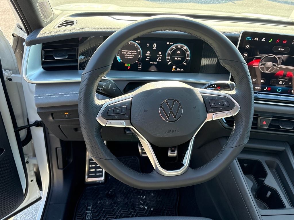 2026 Volkswagen Tiguan 2.0T SE R-Line Black