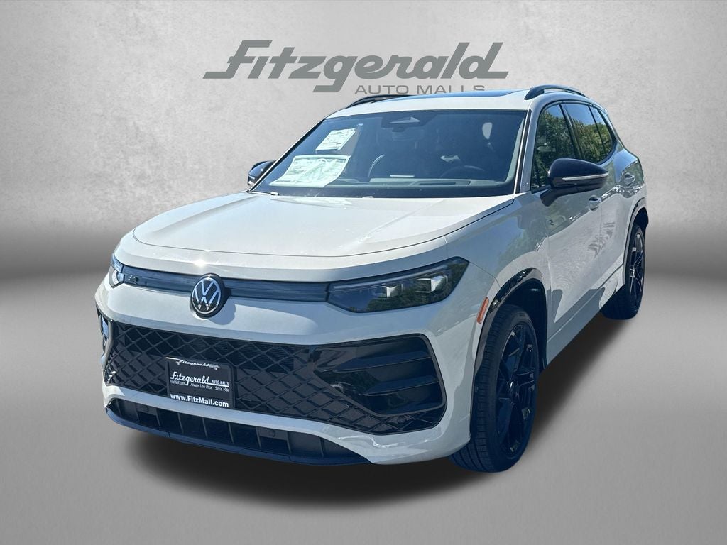 2026 Volkswagen Tiguan 2.0T SE R-Line Black
