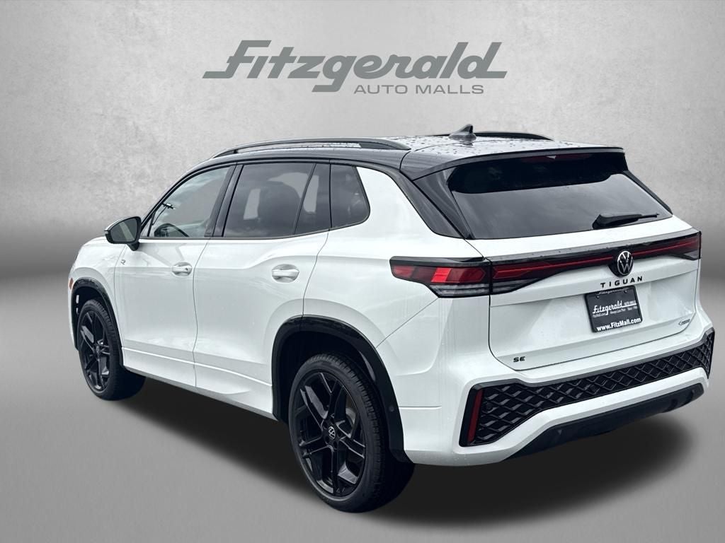 2026 Volkswagen Tiguan 2.0T SE R-Line Black