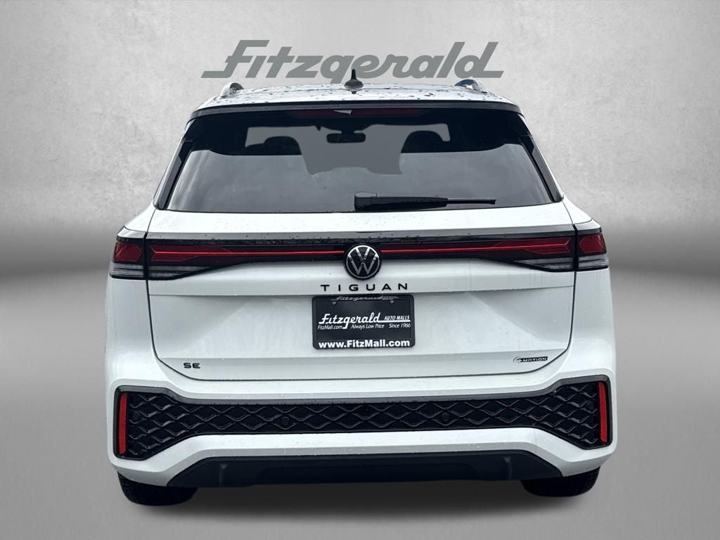 2026 Volkswagen Tiguan 2.0T SE R-Line Black