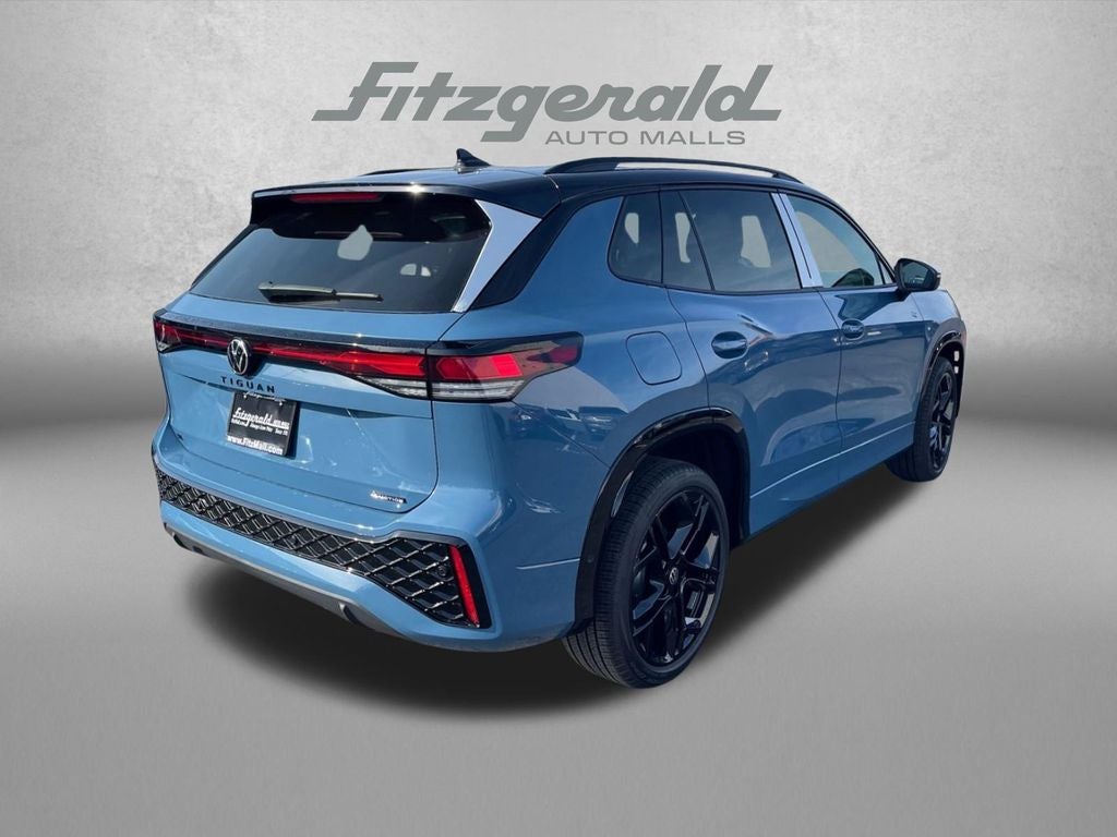 2026 Volkswagen Tiguan 2.0T SE R-Line Black