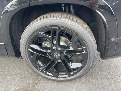 2025 Volkswagen Tiguan 2.0T SE R-Line Black