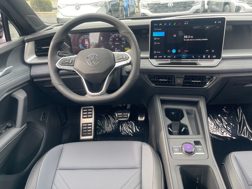 2025 Volkswagen Tiguan 2.0T SE R-Line Black