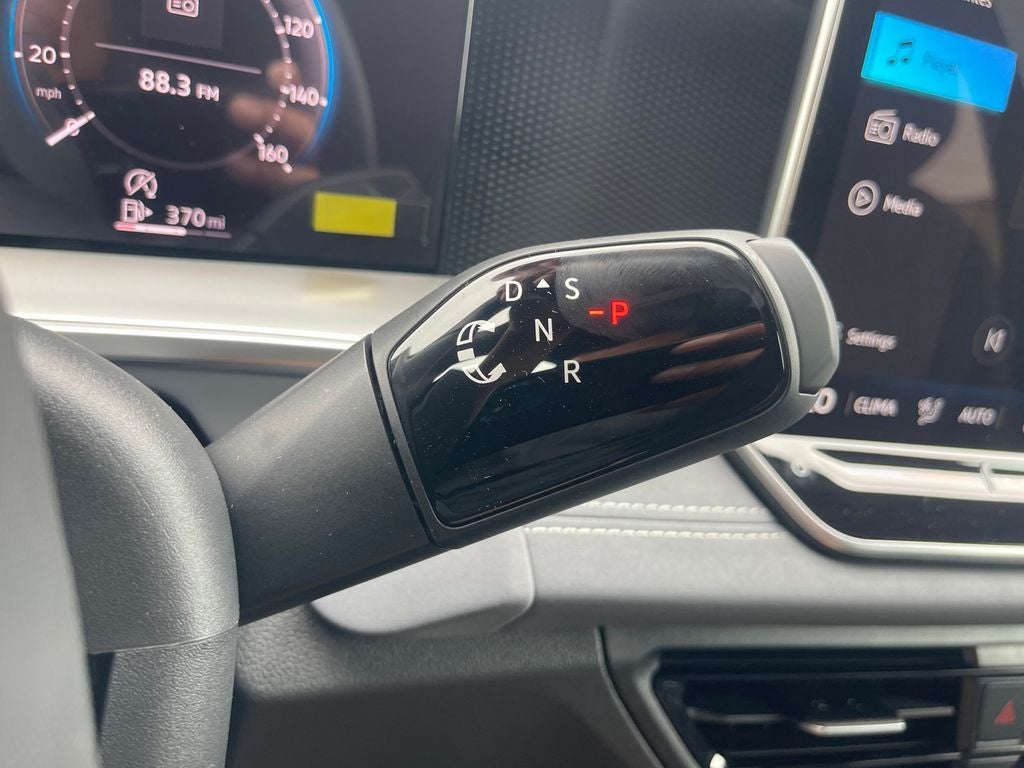 2025 Volkswagen Tiguan 2.0T SE R-Line Black