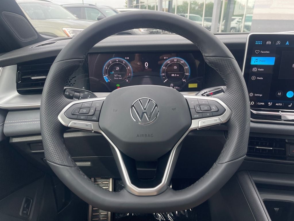 2025 Volkswagen Tiguan 2.0T SE R-Line Black