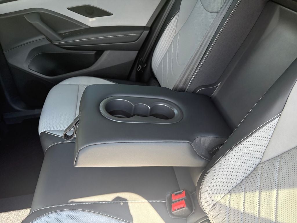 2025 Volkswagen Tiguan 2.0T SE R-Line Black