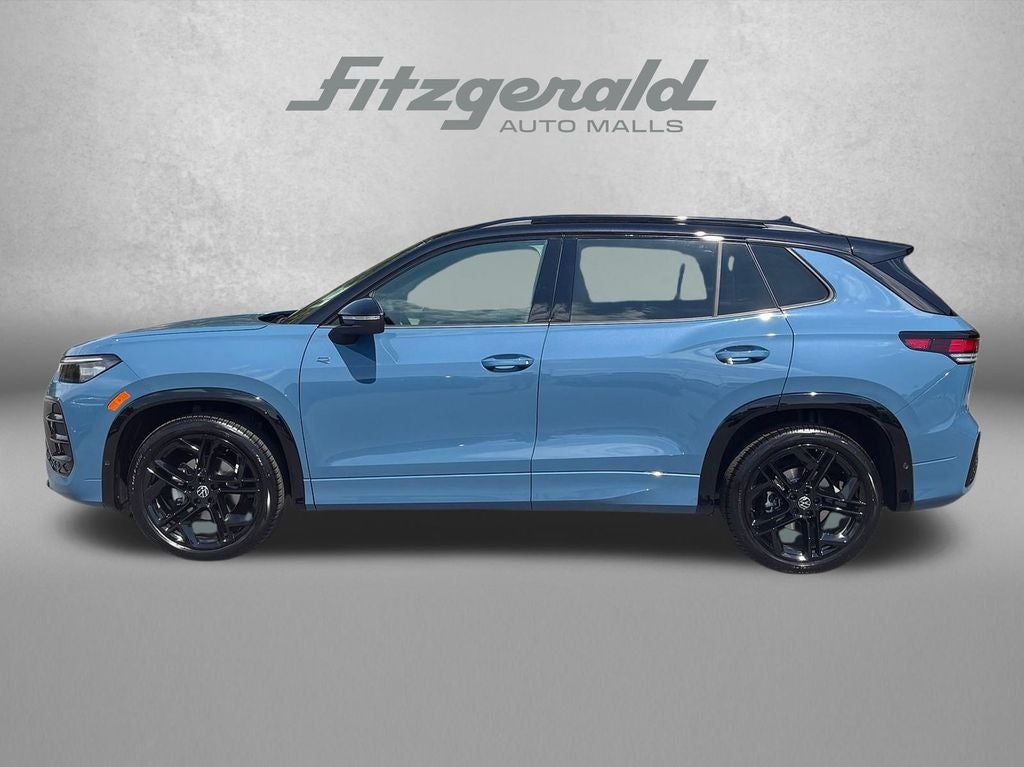 2025 Volkswagen Tiguan 2.0T SE R-Line Black