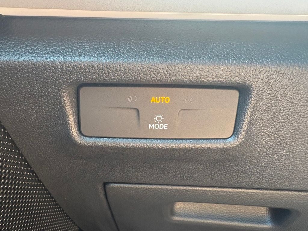 2025 Volkswagen Tiguan 2.0T SE R-Line Black