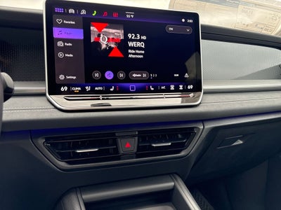 2026 Volkswagen Tiguan 2.0T SE