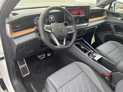 2026 Volkswagen Tiguan 2.0T SEL