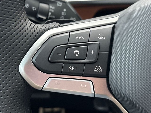 2026 Volkswagen Tiguan 2.0T SEL