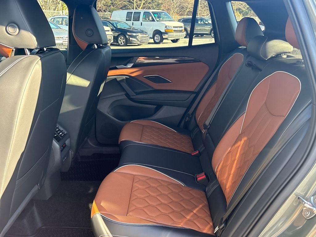 2026 Volkswagen Tiguan 2.0T SEL