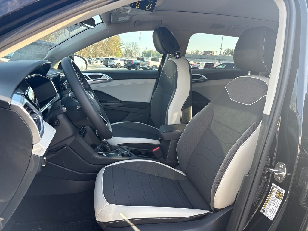 2026 Volkswagen Taos SE AWD