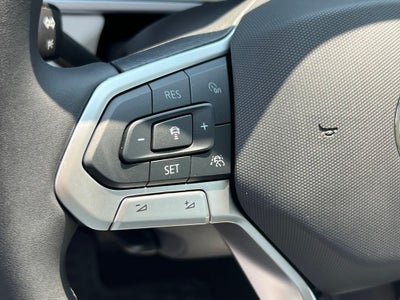 2025 Volkswagen Taos 1.5T SE