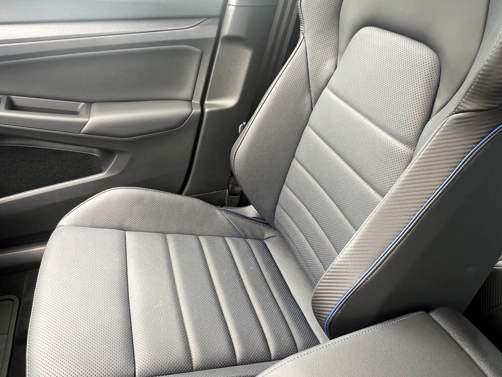 2026 Volkswagen Golf R 2.0T