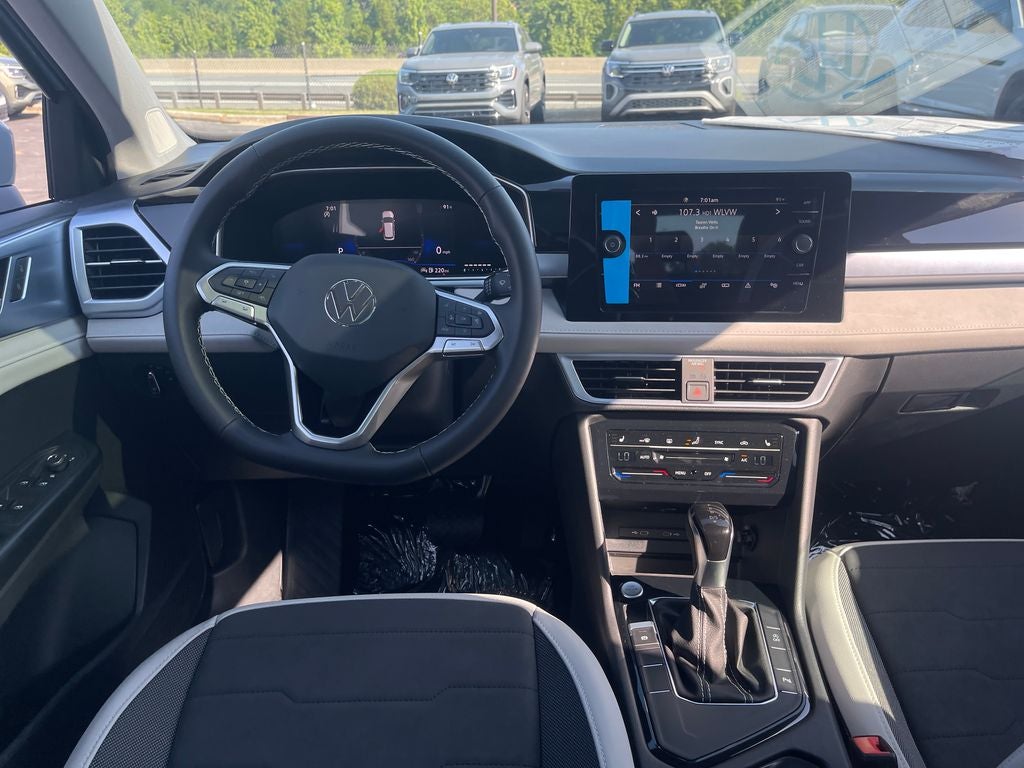 2026 Volkswagen Taos SE FWD